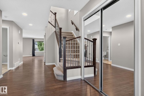 3536 Claxton Crescent Sw, Edmonton, AB - Indoor Photo Showing Other Room
