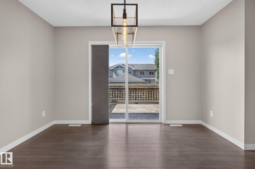 3536 Claxton Crescent Sw, Edmonton, AB - Indoor Photo Showing Other Room