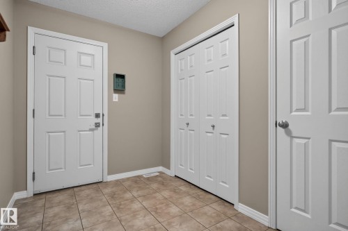 3536 Claxton Crescent Sw, Edmonton, AB - Indoor Photo Showing Other Room