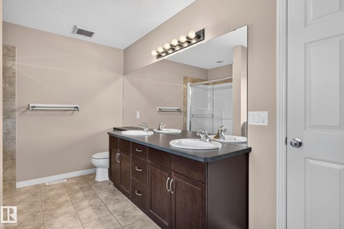 3536 Claxton Crescent Sw, Edmonton, AB - Indoor Photo Showing Bathroom