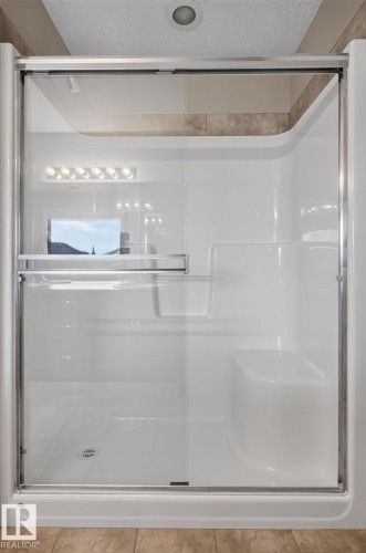 3536 Claxton Crescent Sw, Edmonton, AB - Indoor Photo Showing Bathroom