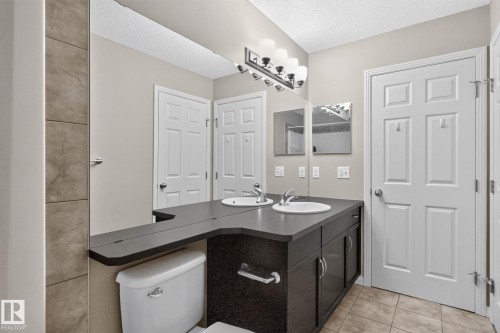 3536 Claxton Crescent Sw, Edmonton, AB - Indoor Photo Showing Bathroom