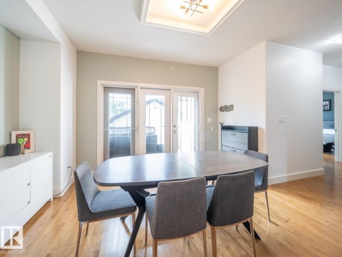 10957 75 Avenue Nw, Edmonton, AB - Indoor Photo Showing Dining Room