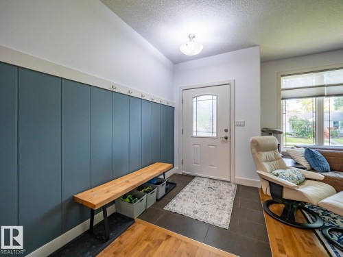 10957 75 Avenue Nw, Edmonton, AB - Indoor Photo Showing Other Room