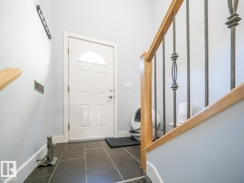 10957 75 Avenue Nw, Edmonton, AB - Indoor Photo Showing Other Room