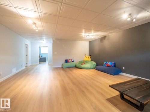 10957 75 Avenue Nw, Edmonton, AB - Indoor Photo Showing Other Room