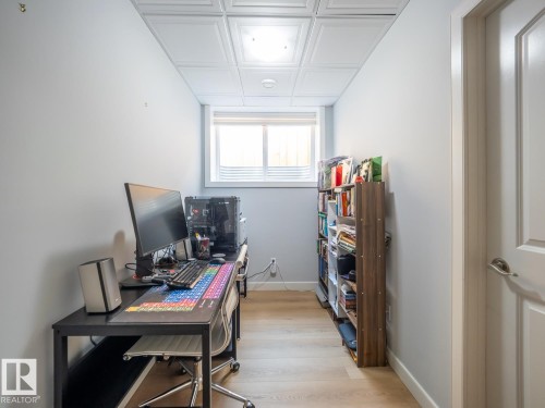 10957 75 Avenue Nw, Edmonton, AB - Indoor Photo Showing Office