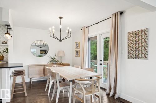 13615 Buena Vista Road Nw, Edmonton, AB - Indoor Photo Showing Dining Room