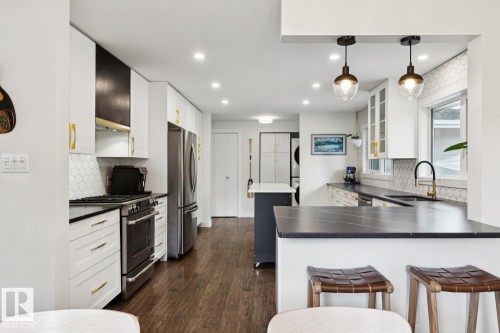 13615 Buena Vista Road Nw, Edmonton, AB - Indoor