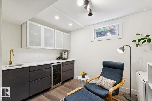 13615 Buena Vista Road Nw, Edmonton, AB - Indoor