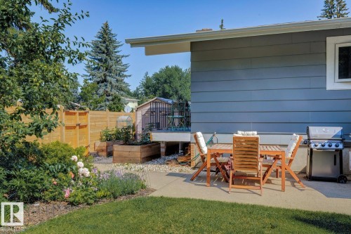 13615 Buena Vista Road Nw, Edmonton, AB - Outdoor