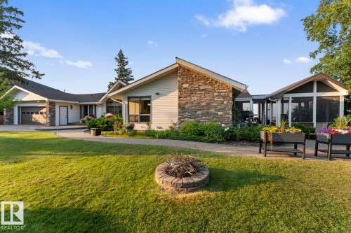 203 Pine Avenue, Cold Lake, AB - Outdoor