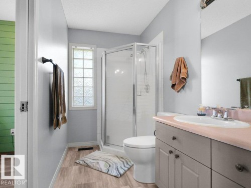 204 Westmews Drive, Fort Saskatchewan, AB - Indoor Photo Showing Bathroom