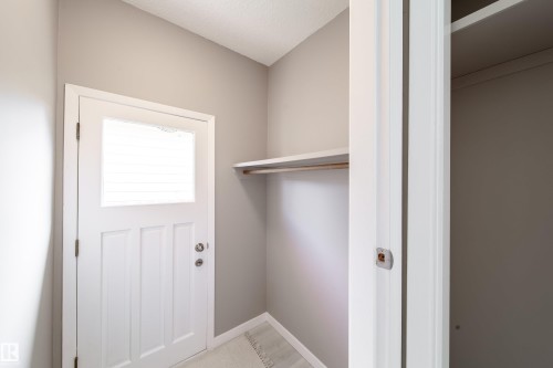 6907 19 Avenue Nw, Edmonton, AB - Indoor Photo Showing Other Room
