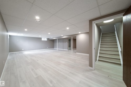 6907 19 Avenue Nw, Edmonton, AB - Indoor
