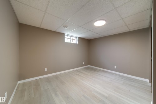 6907 19 Avenue Nw, Edmonton, AB - Indoor