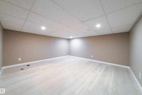 6907 19 Avenue Nw, Edmonton, AB - Indoor