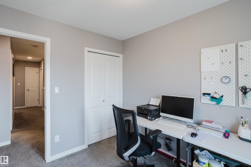 4331 Cooke Lane Sw, Edmonton, AB - Indoor Photo Showing Office