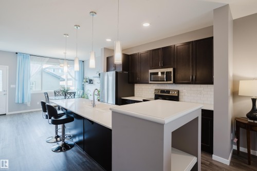 4331 Cooke Lane Sw, Edmonton, AB - Indoor Photo Showing Kitchen With Upgraded Kitchen