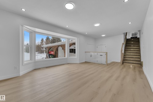 11615 24 Avenue Nw, Edmonton, AB - Indoor