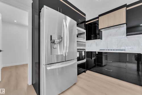 11615 24 Avenue Nw, Edmonton, AB - Indoor Photo Showing Kitchen