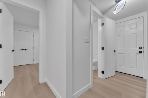 11615 24 Avenue Nw, Edmonton, AB - Indoor Photo Showing Other Room