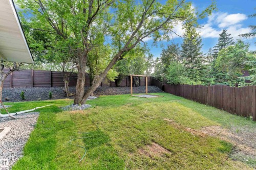 11615 24 Avenue Nw, Edmonton, AB - Outdoor
