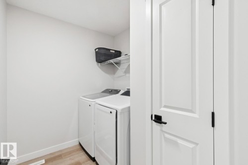 15666 18 Avenue Sw, Edmonton, AB - Indoor Photo Showing Laundry Room