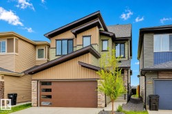 15666 18 Avenue SW  Edmonton, AB T6W 5C2