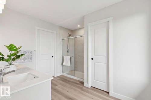 15666 18 Avenue Sw, Edmonton, AB - Indoor Photo Showing Other Room