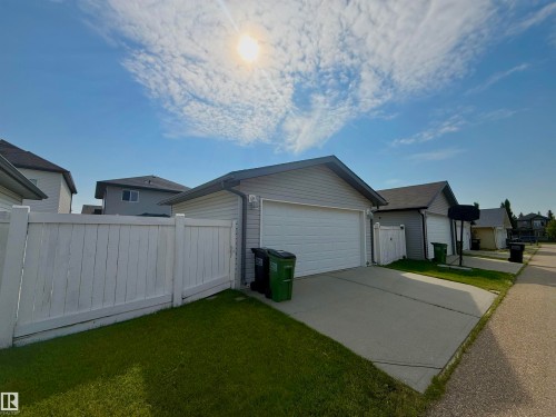 7622 Schmid Crescent Nw, Edmonton, AB - Outdoor