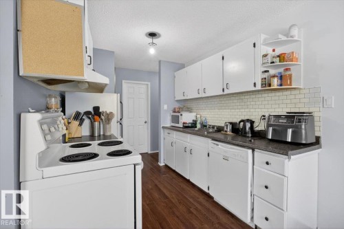 #301 10335 117 St Nw, Edmonton, AB - Indoor Photo Showing Kitchen