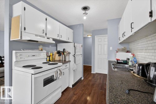 #301 10335 117 St Nw, Edmonton, AB - Indoor Photo Showing Kitchen