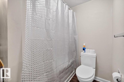 #301 10335 117 St Nw, Edmonton, AB - Indoor Photo Showing Bathroom