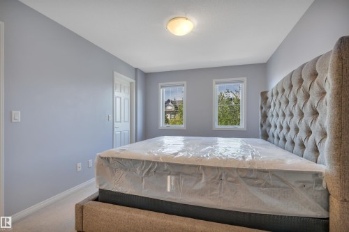 1633 Towne Centre Boulevard Nw, Edmonton, AB - Indoor Photo Showing Other Room