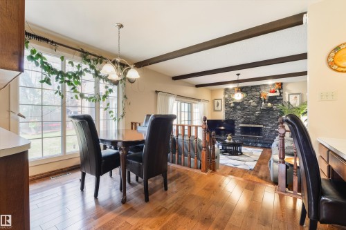 206 Wolf Willow Crescent Nw, Edmonton, AB - Indoor Photo Showing Dining Room