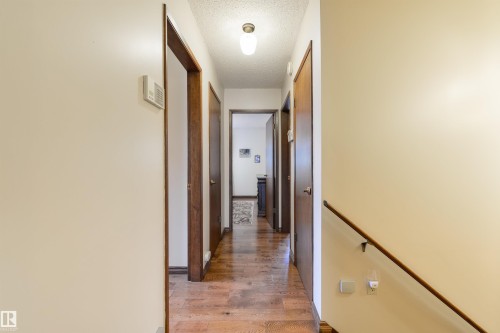 206 Wolf Willow Crescent Nw, Edmonton, AB - Indoor Photo Showing Other Room