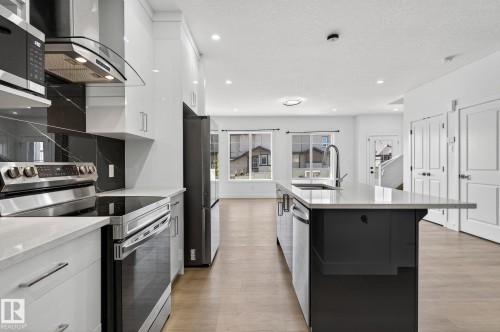 4603 36 Street, Beaumont, AB - Indoor Photo Showing Kitchen With Upgraded Kitchen