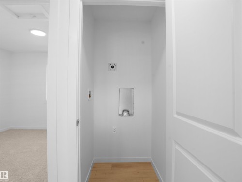 #33 1009 Cy Becker Rd Nw, Edmonton, AB - Indoor Photo Showing Other Room