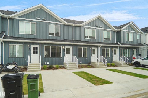 #33 1009 Cy Becker Rd Nw, Edmonton, AB - Outdoor With Facade
