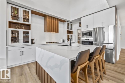 67 Meadowgrove Lane, Spruce Grove, AB - Indoor Photo Showing Kitchen With Upgraded Kitchen