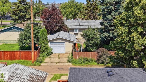 10527 137 Avenue Nw, Edmonton, AB - Outdoor