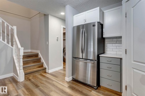 15819 69 Street Nw, Edmonton, AB - Indoor