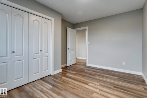 15819 69 Street Nw, Edmonton, AB - Indoor Photo Showing Other Room