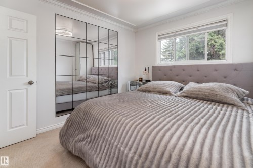 Bedroom - 747 Clareview Road Nw, Edmonton, AB - Indoor Photo Showing Bedroom