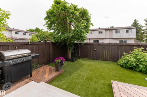 Yard - 747 Clareview Road Nw, Edmonton, AB - Outdoor With Deck Patio Veranda