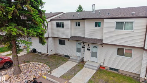 Front house - 747 Clareview Road Nw, Edmonton, AB - Outdoor