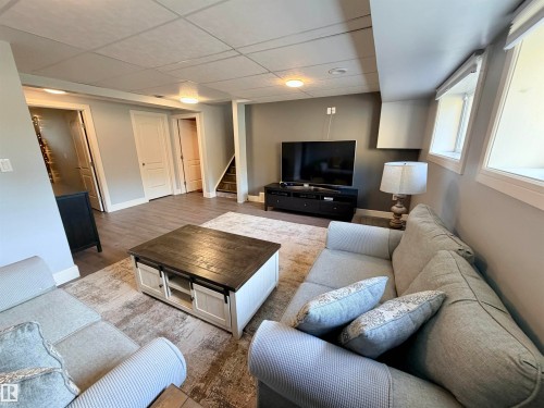 4309 53 Street, St. Paul Town, AB - Indoor Photo Showing Living Room