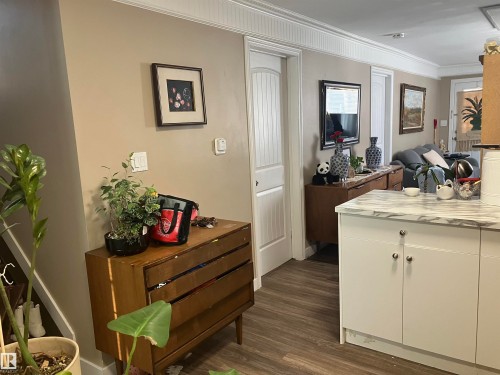 11724 88 Street Nw, Edmonton, AB - Indoor Photo Showing Other Room