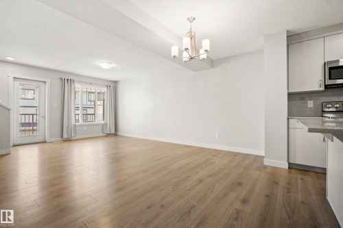 #90 50 Mclaughlin Dr, Spruce Grove, AB - Indoor Photo Showing Other Room